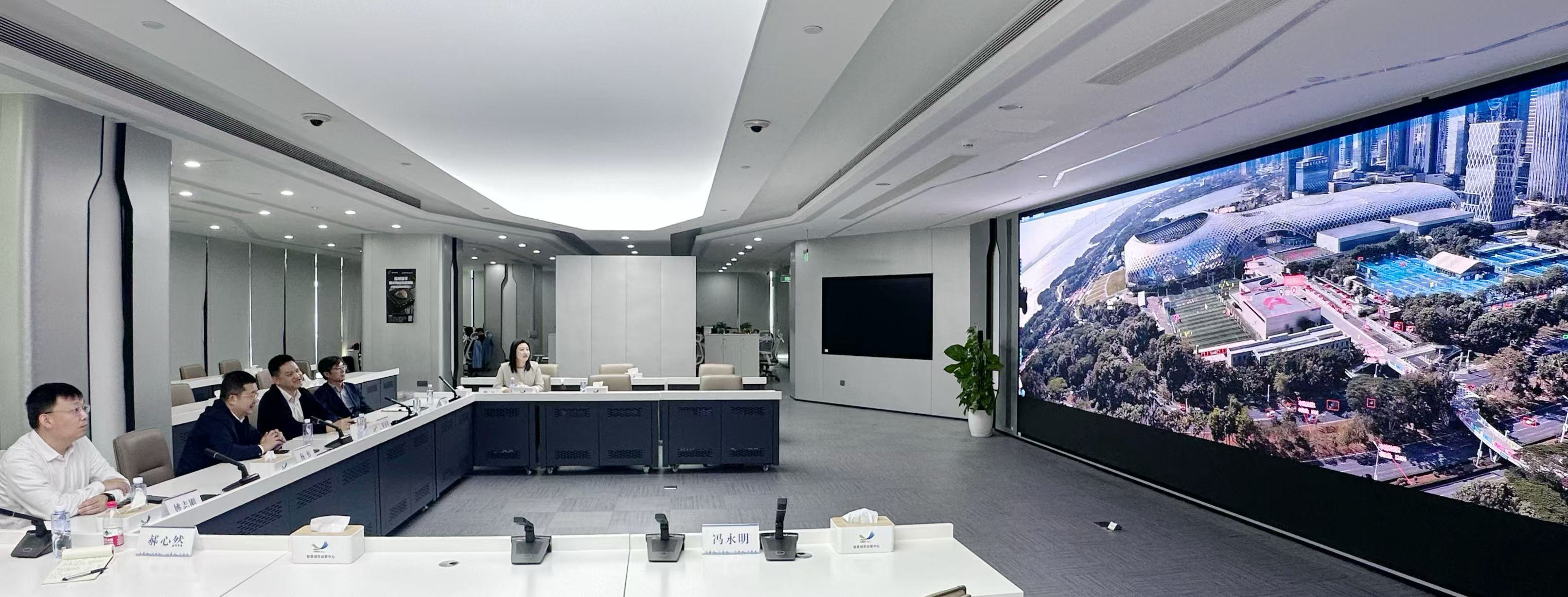 观摩现场照片.jpg 观摩现场照片.jpg